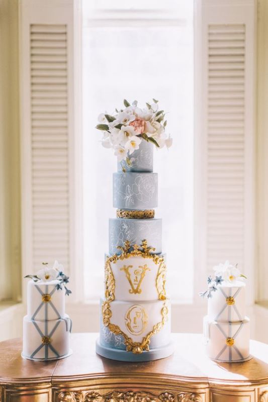 13-loveliest-serenity-wedding-cake-ideas-9.