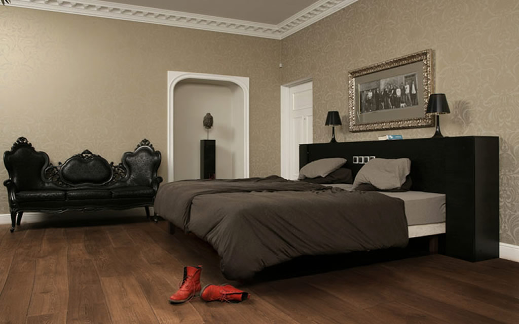 Bespoke-Wooden-Floor-for-Bedroom-Interior-Design.