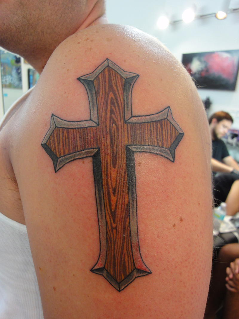 Cross-Tattoos-9.