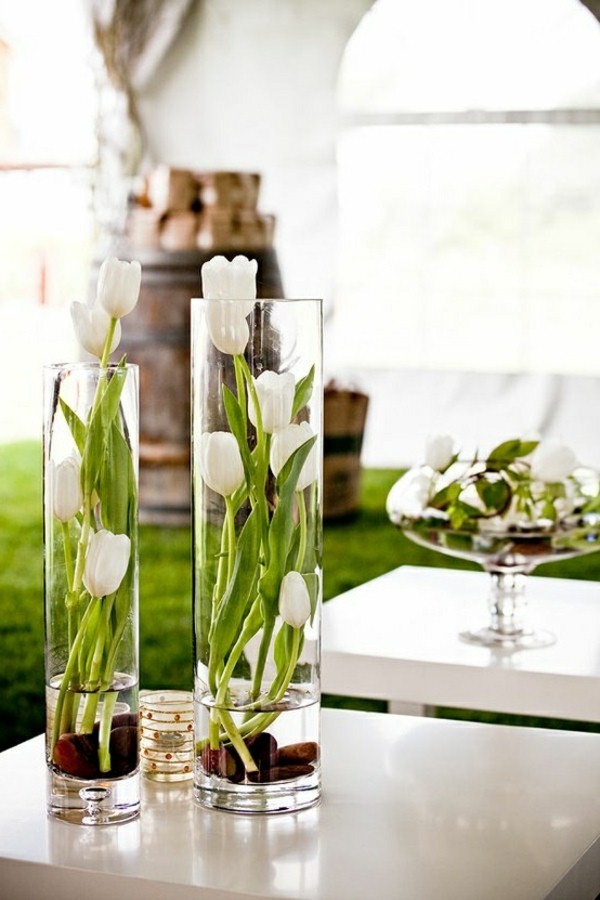 Easter-decoration-table-decoration-with-white-tulips.j