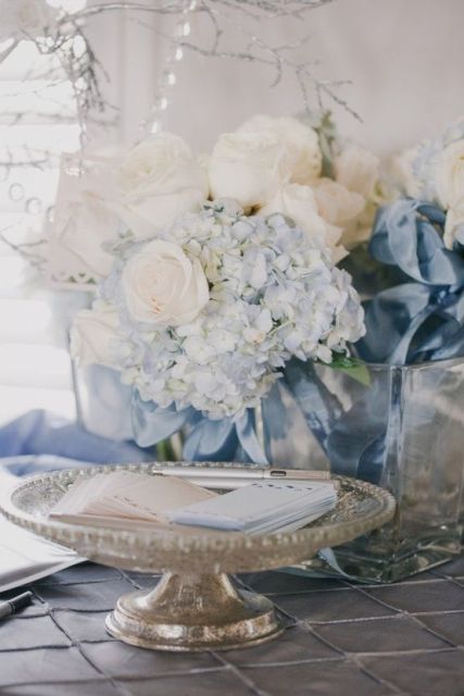 Pantone’s-2016-Color-21-Charming-And-Dreamy-Serenity-Wedding-Ideas3.