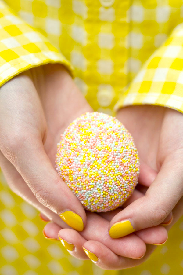 Sprinkle-Easter-Egg-DIY.