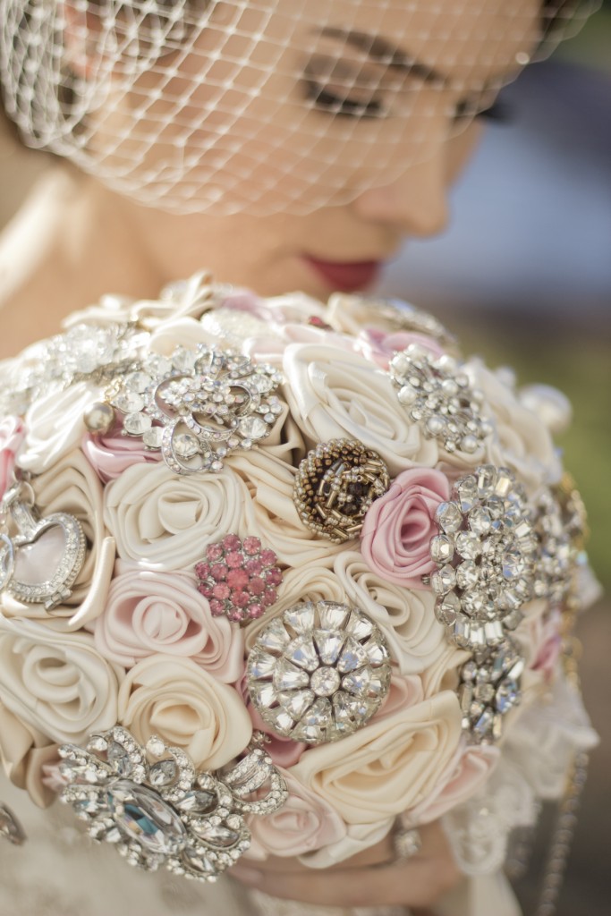 bride-with-brooch-bouquet-
