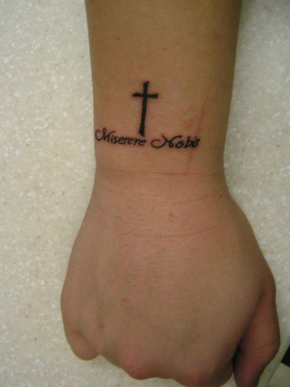 cross-tattoos-9....