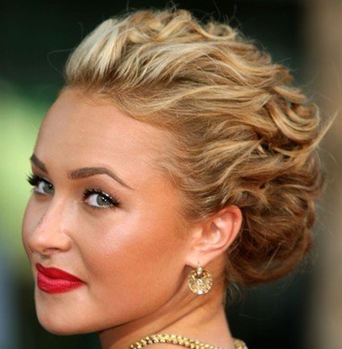 easy-updo-hairstyles-for-short-hair.