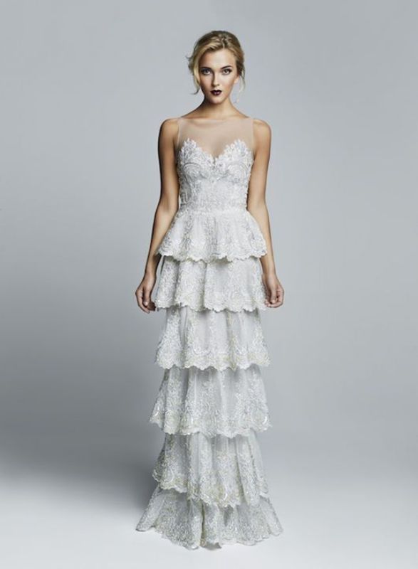 the-hottest-2016-wedding-trend-16-flirty-tiered-gowns-for-a-bride-7.