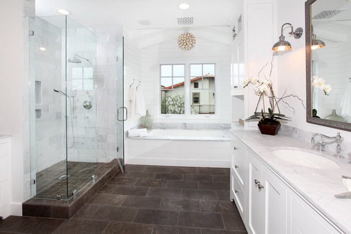 traditional-white-bathrooms-