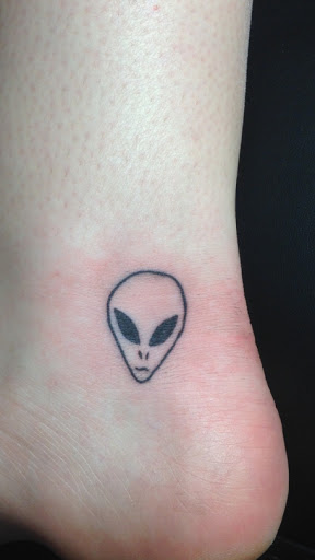 Alien-tattoo-design.