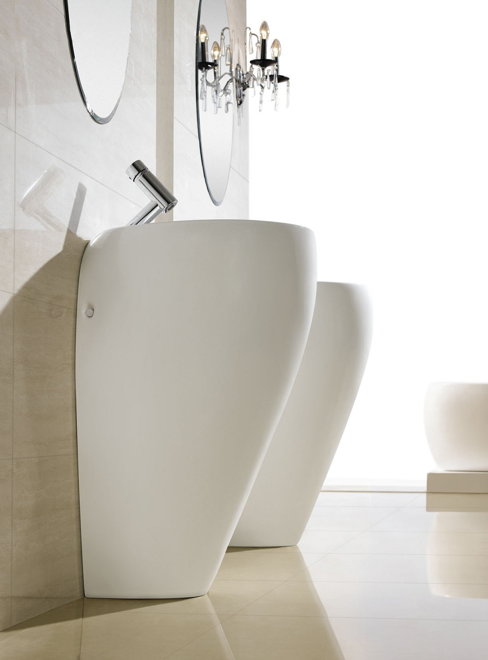 Modern-Bathroom-Pedestal-Sinks.