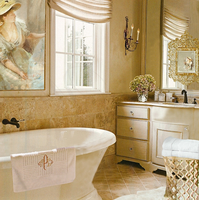 Traditional-style-feminine-bathroom-with-a-touch-of-gold.