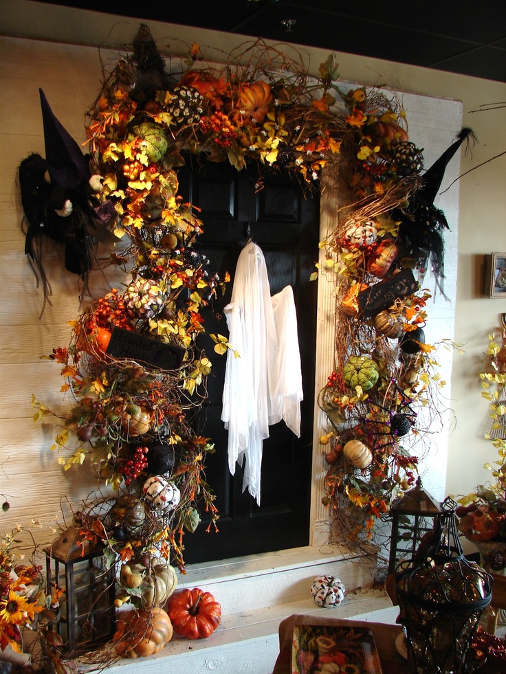 cool-halloween-front-door-decor-ideas-7