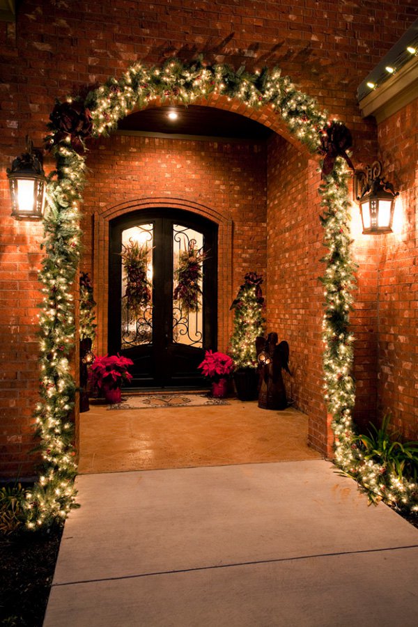 christmas-porch-decorating-ideas-22-1-kindesign