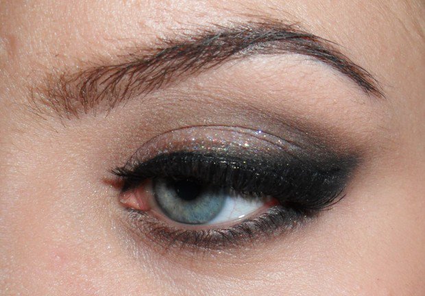 19-glamorous-makeup-ideas-and-tutorials-for-new-year-eve-0