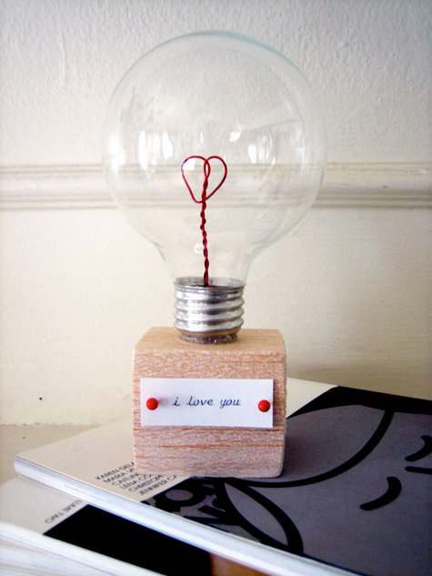 DIY Valentines Lightbulb
