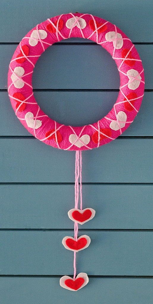 fun-pink-valentines-day-decor-idea