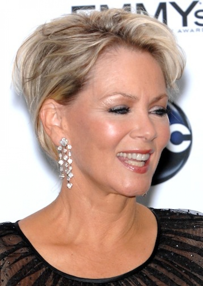2015-Short-Hairstyles-For-Women-Over-50