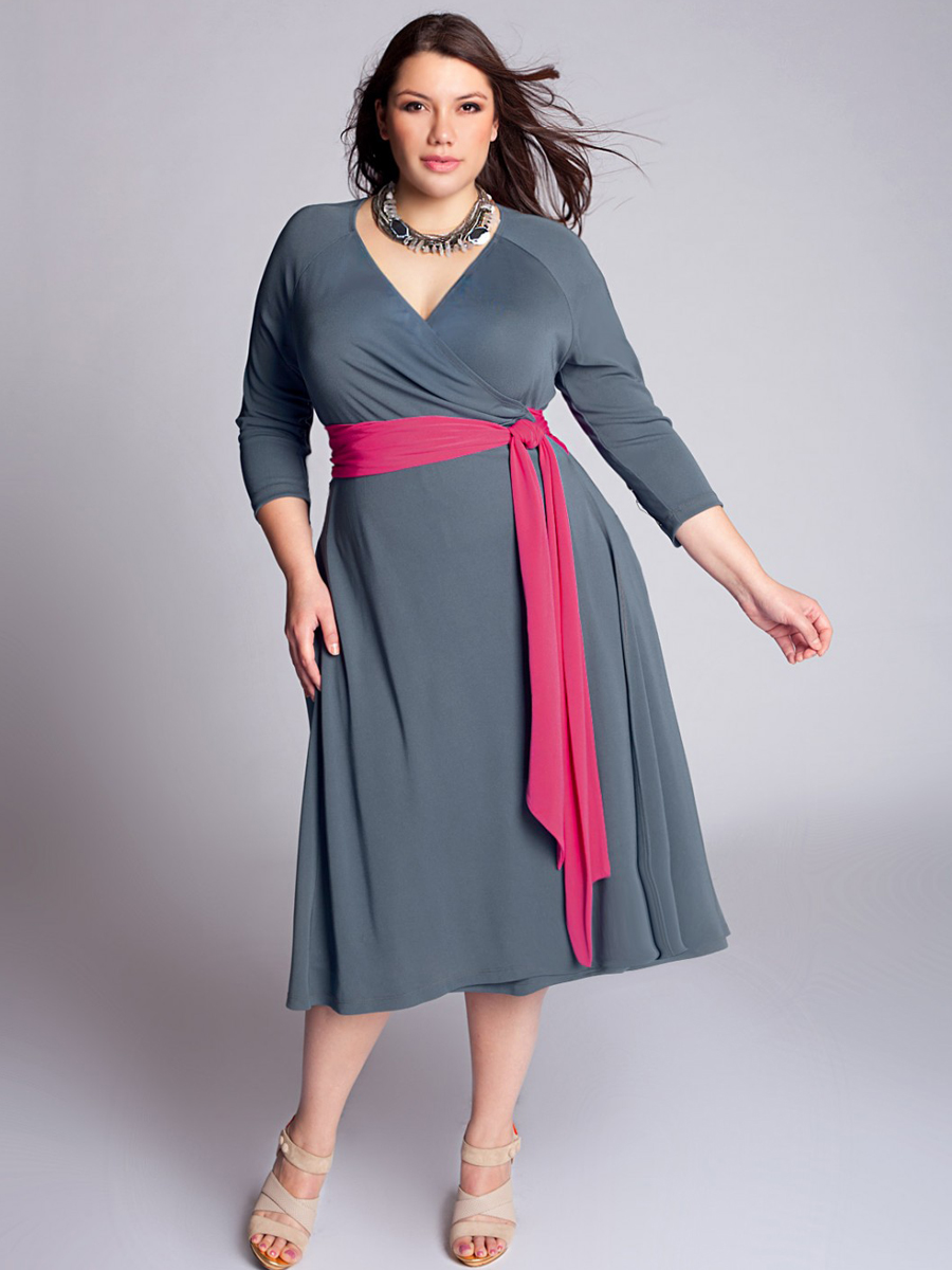 Plus-Size-Party-Dresses-with-Sleeves
