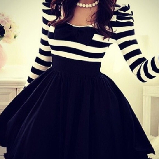 ATTRACTIVE BLACK AND WHITE DRESS TO ADD ...