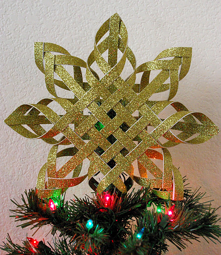 Woven-Paper-Star-Tree-Topper
