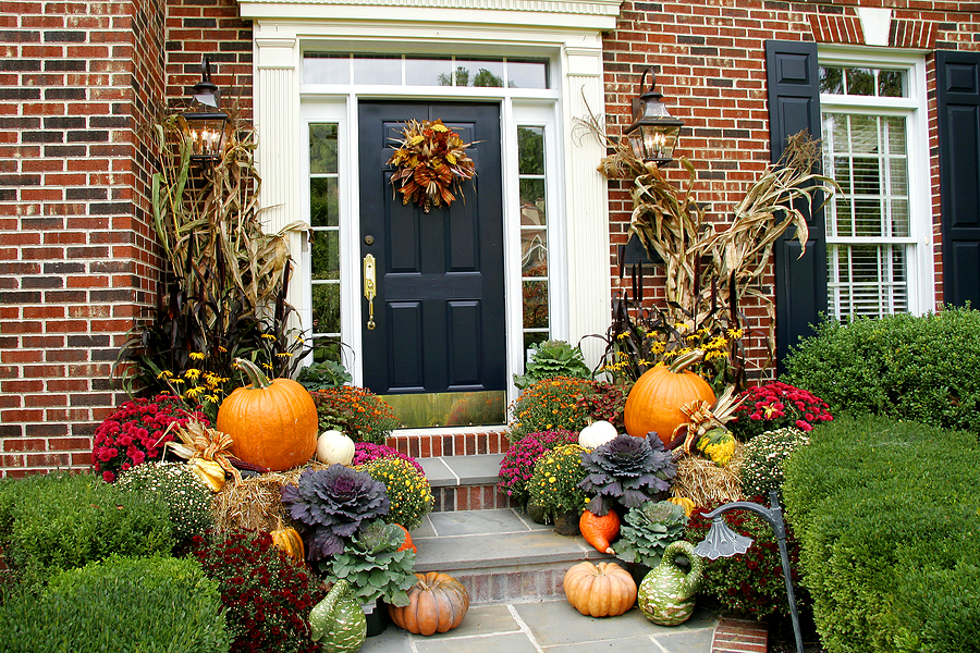fall-porch-decorating-ideas.