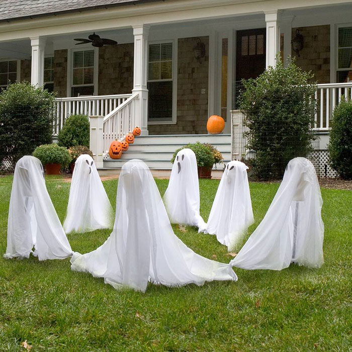 outdoor-halloween-decorations-