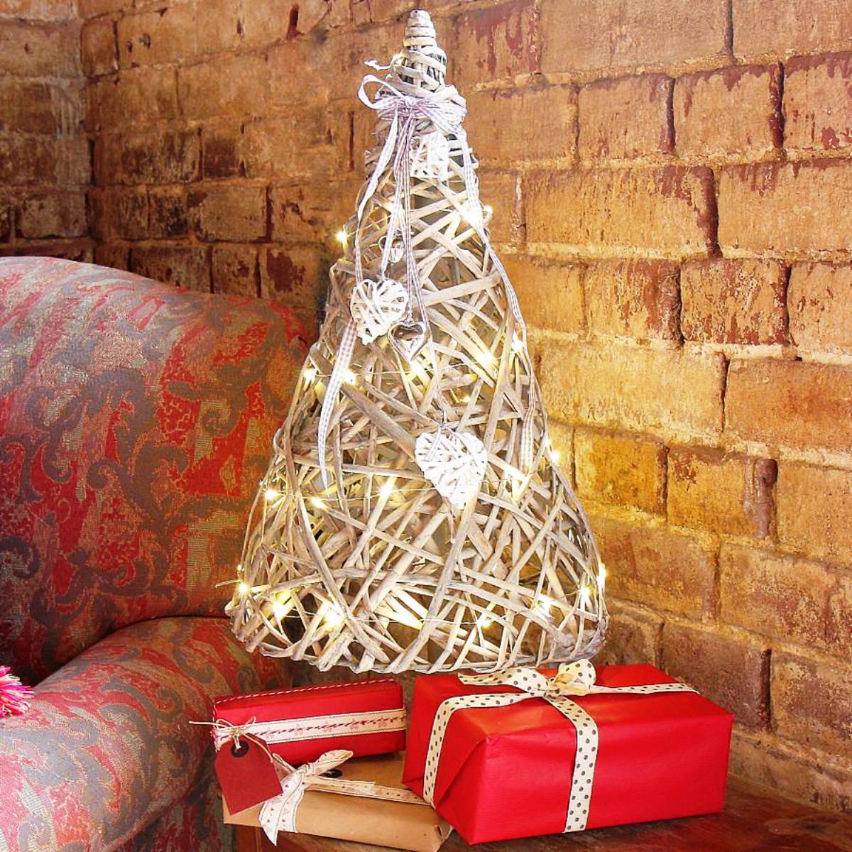 Cool-Traditional-Christmas-tree-Decor-Ideas