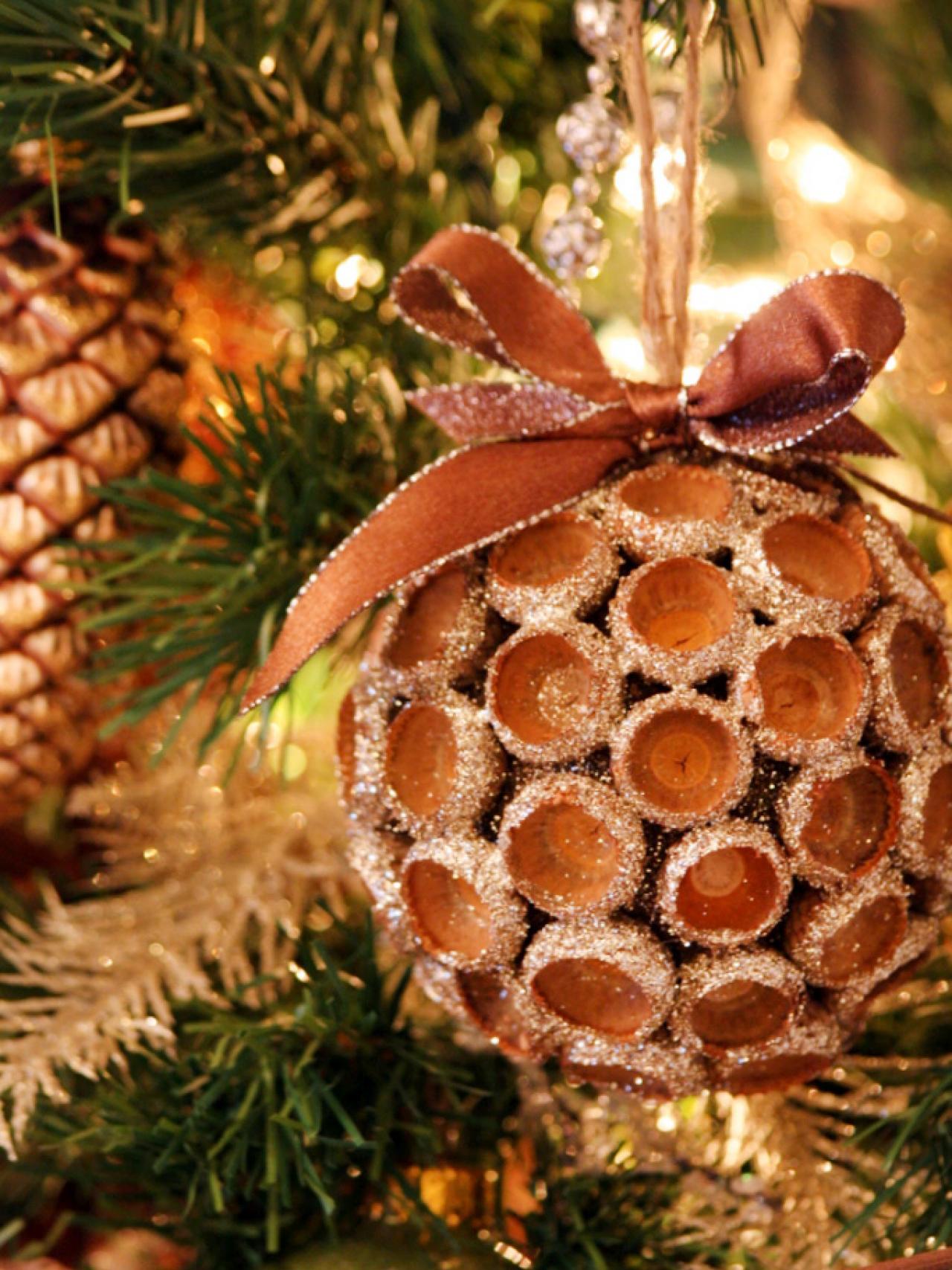Original_Michelle-Edwards-christmas-acorn-ornament_