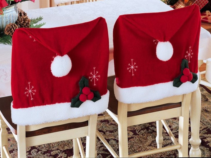 christmas-chair-cover-set-dining-room-christmas-decoration-ideas