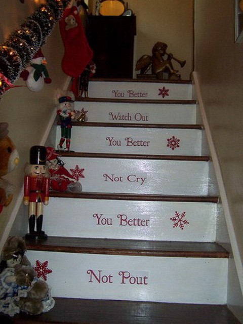 christmas-stairs-decoration-ideas-22