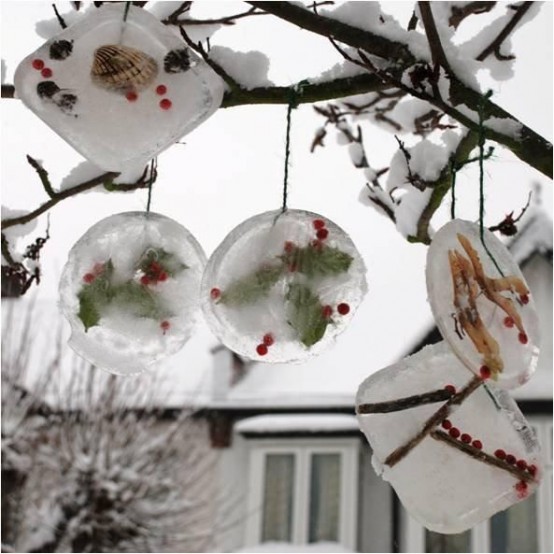 creative-ice-christmas-decorations-for-outdoors-13-