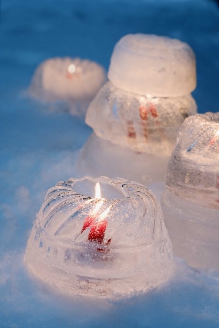 creative-ice-christmas-decorations-for-outdoors-17