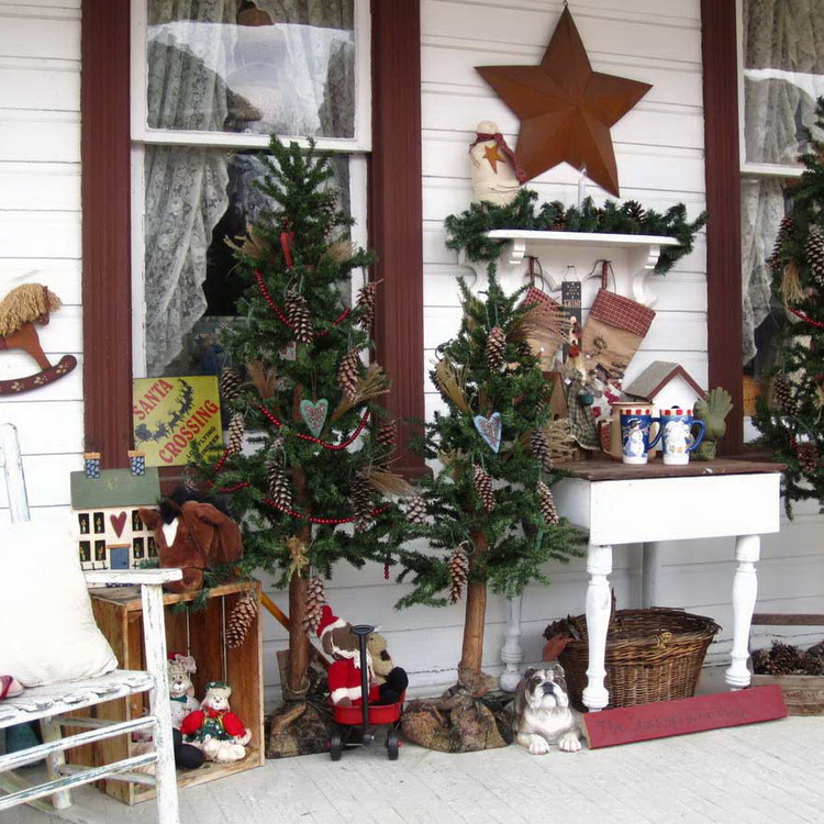 fresh-20-awesome-christmas-porch-decorating-ideas-on-all-with-unusual-outdoor-christmas-decorations-interiordecodir-20