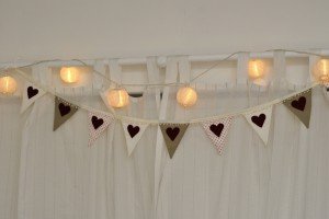 22 UNIQUE HANDMADE GARLAND IDEAS TO TRY WITH YOUR KIDS …..