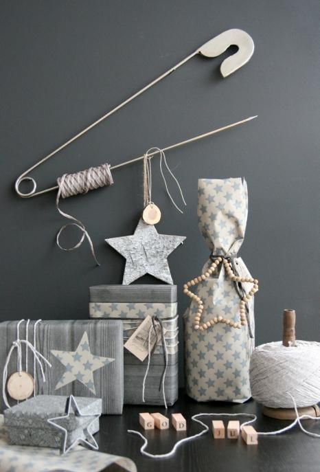 stylish-christmas-decor-ideas-in-all-shades-of-grey-15