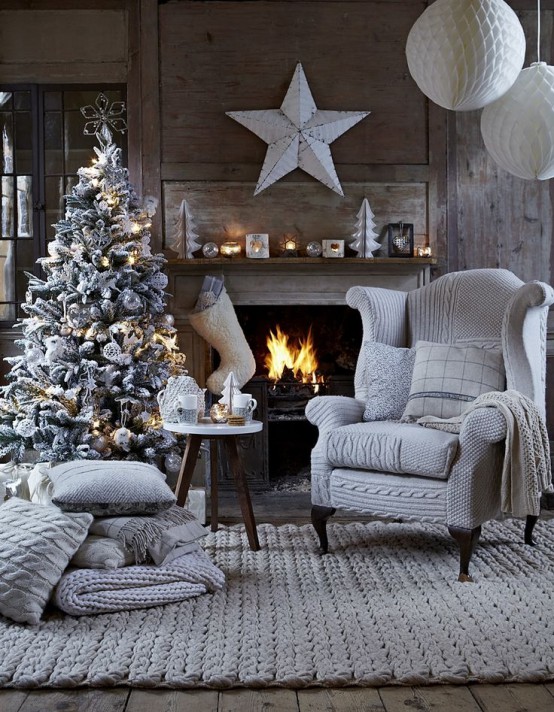 stylish-christmas-decor-ideas-in-all-shades-of-grey-3-