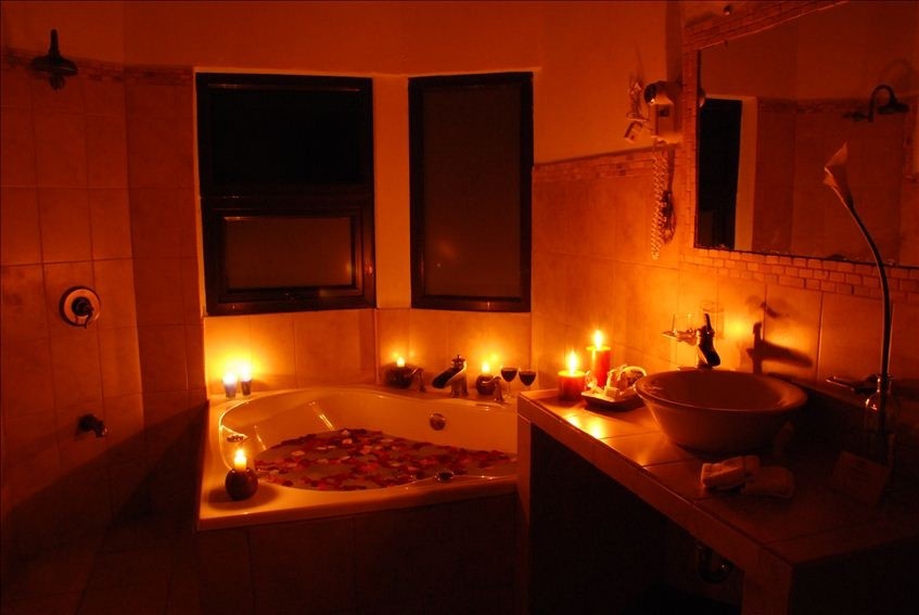 1-Valentines-Day-Bathroom-Decorating-Ideas-