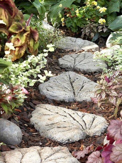 Garden-Stone-Path-10