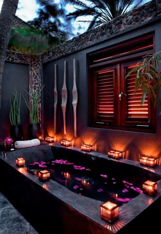 Outdoor-Spa-Ideas-For-Your-Home-15