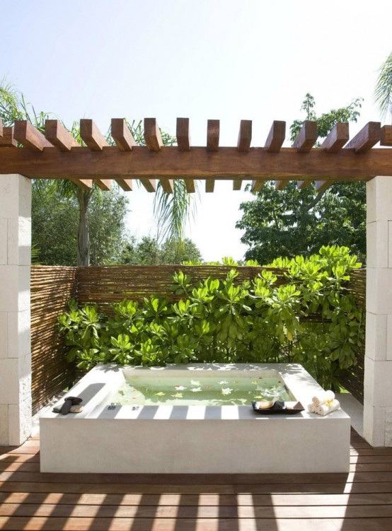 Outdoor-Spa-Ideas-For-Your-Home-9