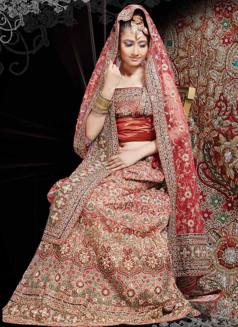 27 TRADITIONAL INDIAN BRIDAL DRESSES - Godfather Style