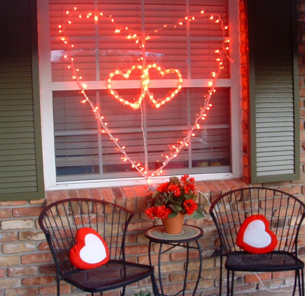 modern-home-entrance-decoration-Valentines-Day-decorations-valentine-day-decor-