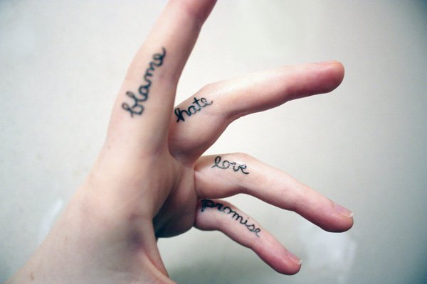 19-Finger-tattoo