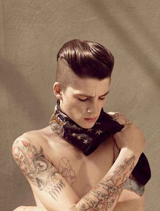 Hipster-Shaved-Sides-Hairstyles-for-Men.