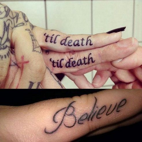 best-finger-tattoo-design-with-meaningful-quotes-phrases