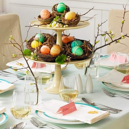 _easter-decorating-table.