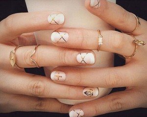 20 ATTRACTIVE NUDE NAIL IDEAS ……….