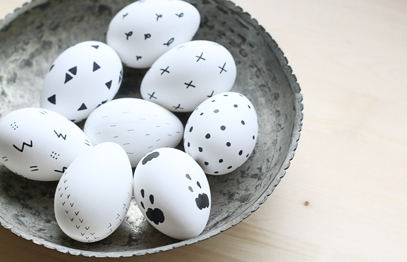 Black-and-White-Scandinavian-Inspired-Easter-Eggs-