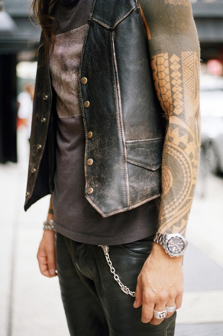 Geometrical-sleeve-tattoo-tatouaz-maniki-2.