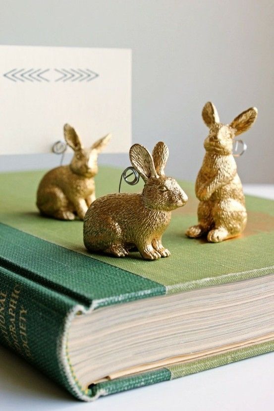 Gold-And-Copper-Easter-Decor-Ideas-1.