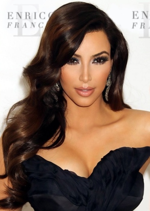 Kim-Kardashian-Long-Layered-Haircut-2.